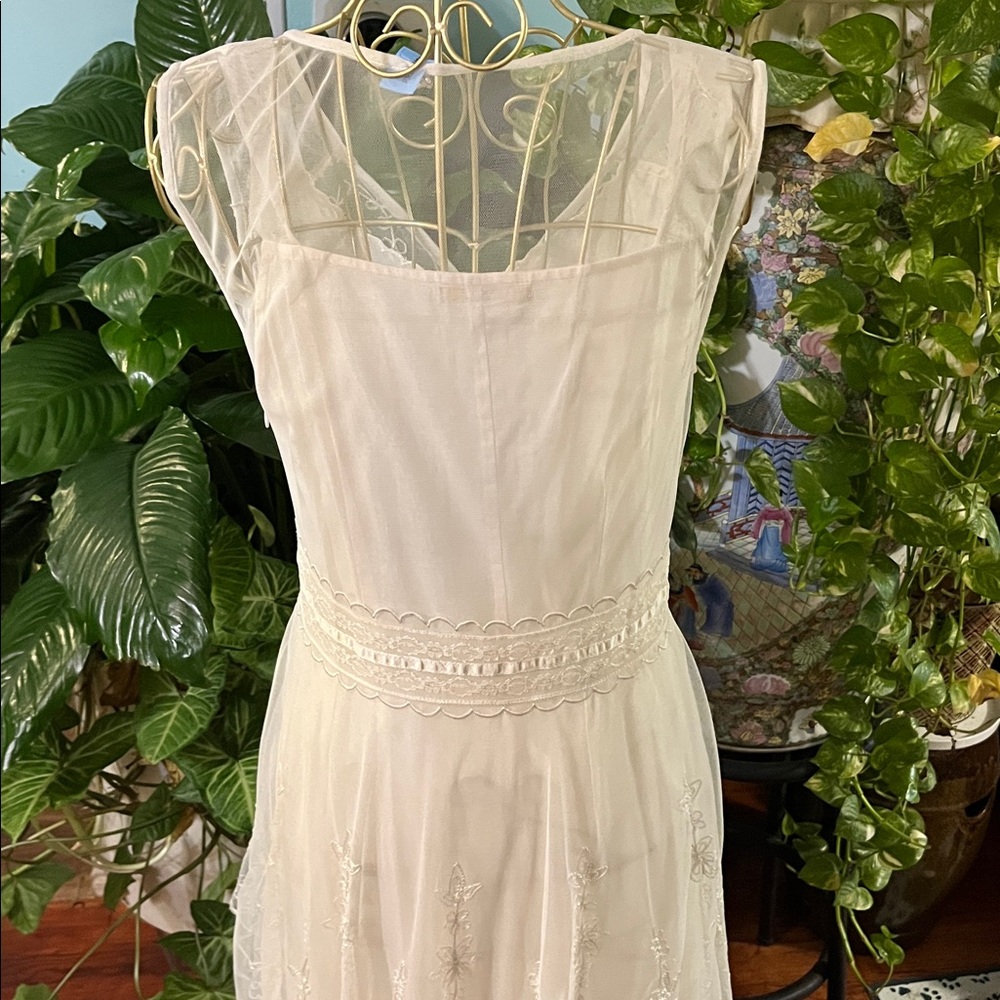 Nataya Bohemian Exquisite Ivory Dress - Picture 16 of 17